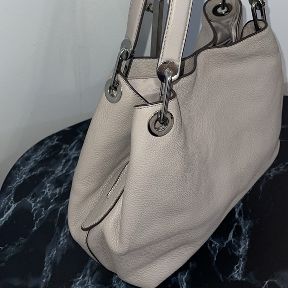 MICHAEL KORS Handbag Raven Large Shoulder Tote Leather Pearl Gray AUTHENTIC - Picture 9 of 13